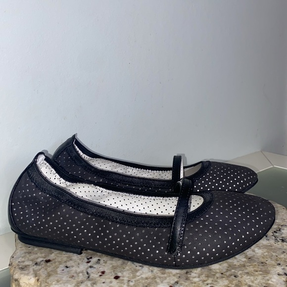 Rialto ‘Alicia’ Women’s Ballet Flats Black Adjustable Velcro Straps Size 7.5 - Picture 3 of 12